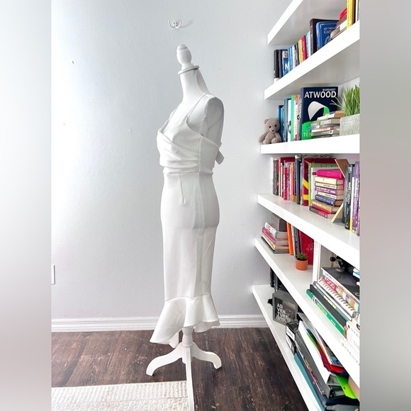 ASOS White scuba material midi asymmetrical wedding bridal dress size 6 - Picture 4 of 16